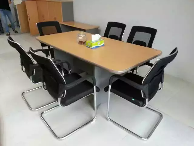 thanh lý bàn ghé văn phòng 20 ghế 4 bàn
